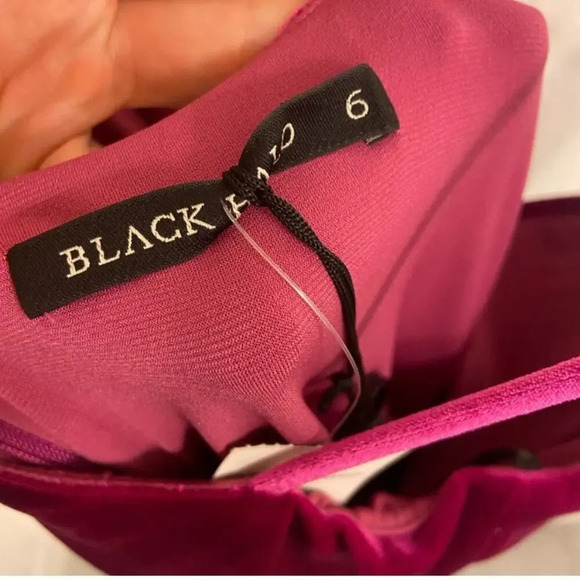 NWT Black Halo Bowery V-Neck Velvet Sheath Dress Pink Size 6 - Picture 9 of 11